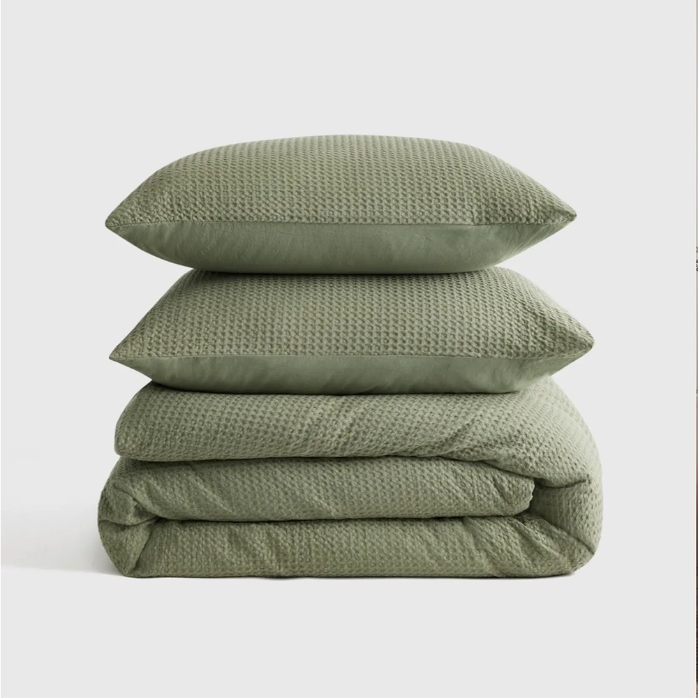 QUINCE Organic Luxe Honeycomb Duvet Cover Set Olive